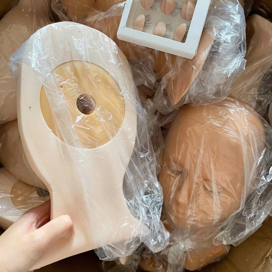 Coco Practice Head – Tête d’Entraînement Professionnelle pour Extensions de Cils PINK COCO